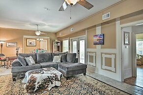 'coastal Cove' w/ Private Deck, 4 Mi to Beach