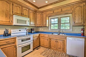 'angler's Ridge' Waterfront Family Getaway!