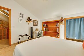 Pet-friendly Boise Getaway 2 Mi to Downtown!