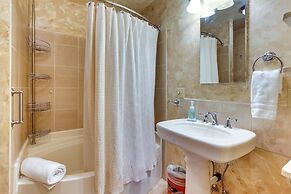 Pet-friendly Boise Getaway 2 Mi to Downtown!