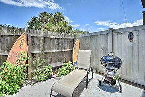 New Smyrna Beach Townhome, Walk to Bay Access!