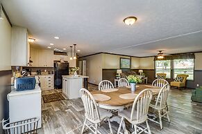 Greers Ferry Lakefront Home w/ Deck & Boat Slips!