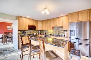 Louisville Area Home: Deck, Fire Pit, Creek!