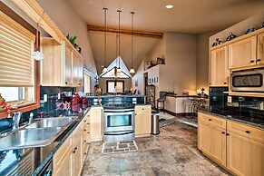 Cozy & Convenient Red Lodge Home < 8 Mi to Slopes!