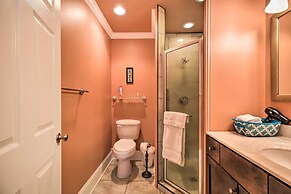 Modern Studio Apartment in Central Williamstown!