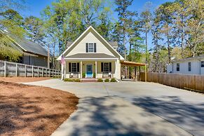 Lake Hartwell Vacation Rental w/ Boat Dock & Slip!