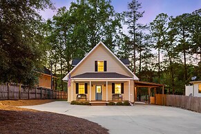 Lake Hartwell Vacation Rental w/ Boat Dock & Slip!