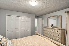 Lakewood Retreat: Access Nature & Urban Sites