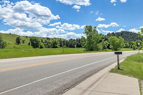 Home Near Downtown & Spearfish Canyon!