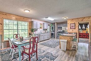 Sues Camp w/ Caddo Lake Access & Dock!