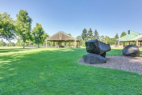 Pet-friendly Home w/ Grill, 2 Mi to Autzen Stadium