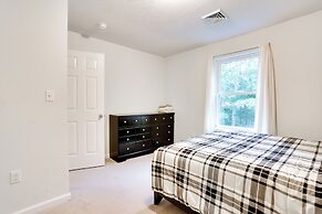 Serene Pocono Escape: 4 Mi to Tobyhanna State Park