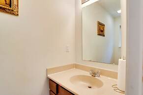 Serene Pocono Escape: 4 Mi to Tobyhanna State Park