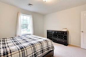 Serene Pocono Escape: 4 Mi to Tobyhanna State Park