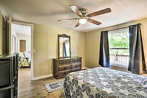 Cozy House w/ Huge Yard ~ 16 Mi to Fort Bragg