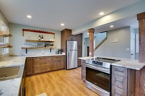 Modern Nellysford Getaway on 40 Private Acres!