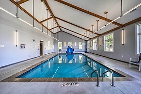 Walk to Ski Slope: Sugar Mountain Condo w/ Balcony