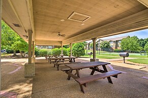 Oxford Condo ~ 1 Mi to Ole Miss + The Grove!