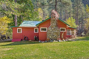 Historic Keystone Cabin Near Mount Rushmore!