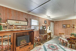 Historic Keystone Cabin Near Mount Rushmore!