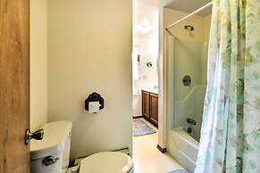 Breezy Ship Bottom House w/ Yard + Beach Access!