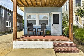 Breezy Ship Bottom House w/ Yard + Beach Access!