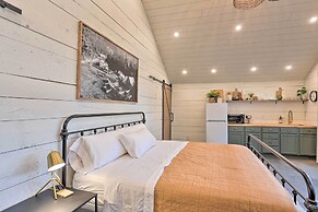 Rustic Rapid City Farmhouse w/ Mountain Views