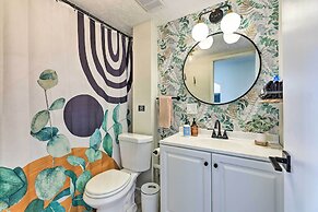 Cincinnati Vacation Rental: 6 Mi to Downtown!