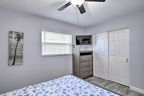 Breezy Largo Getaway - 5 Minutes to Beach!