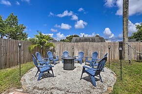 Breezy Largo Getaway - 5 Minutes to Beach!
