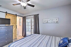 Breezy Largo Getaway - 5 Minutes to Beach!