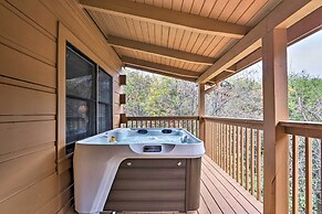 Homey Sevierville Cabin w/ Deck Near Pigeon Forge!