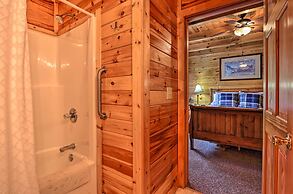 Homey Sevierville Cabin w/ Deck Near Pigeon Forge!