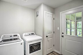 Charming Lake Fork Cottage w/ Screened-in Porch!