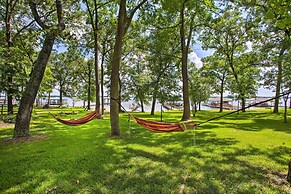 Charming Lake Fork Cottage w/ Screened-in Porch!