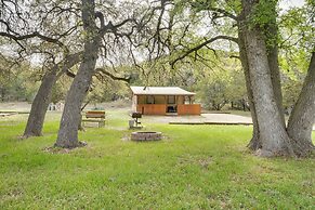 'cabana Sol' Cabin: 4 Mi to Garner State Park