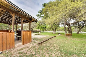 'cabana Sol' Cabin: 4 Mi to Garner State Park