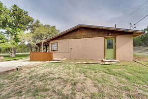 'cabana Sol' Cabin: 4 Mi to Garner State Park