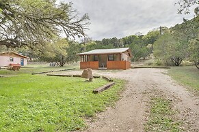 'cabana Sol' Cabin: 4 Mi to Garner State Park