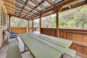 'cabana Sol' Cabin: 4 Mi to Garner State Park