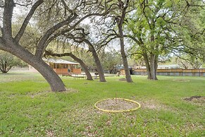 'cabana Sol' Cabin: 4 Mi to Garner State Park