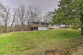 Table Rock Lake House w/ Fire Pit: Steps to Water!