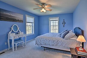 6 Mi to Kalahari: Pocono Pines Golf Course Home!