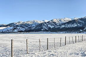 Cozy Home: Mtn Views, A/c, in Heart of Star Valley