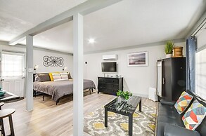 Greenwood Studio Cottage < 1 Mi to Downtown!