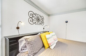 Greenwood Studio Cottage < 1 Mi to Downtown!