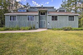 Chic Resort Condo ~ 1 Mi to Attitash Mountain!