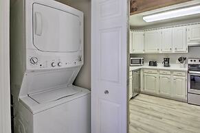 Chic Resort Condo ~ 1 Mi to Attitash Mountain!