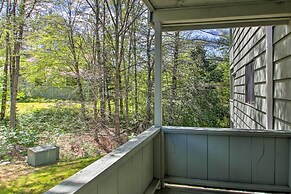 Chic Resort Condo ~ 1 Mi to Attitash Mountain!