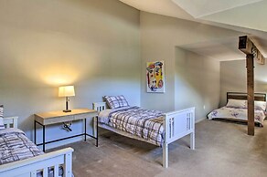 Chic Resort Condo ~ 1 Mi to Attitash Mountain!